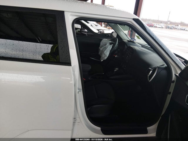 KNDJ23AU6S7937981 KIA SOUL LX