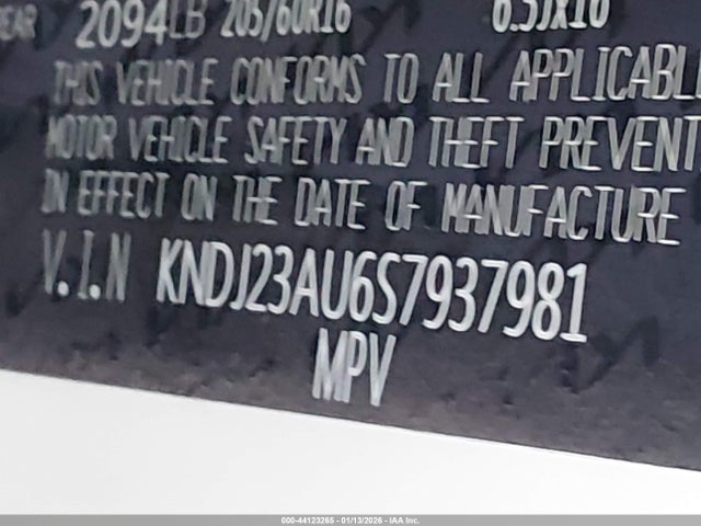KNDJ23AU6S7937981 KIA SOUL LX