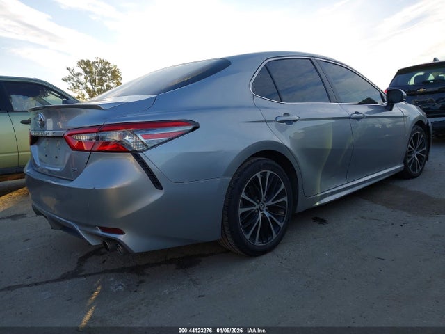 4T1B11HK1JU612876 Toyota CAMRY SE