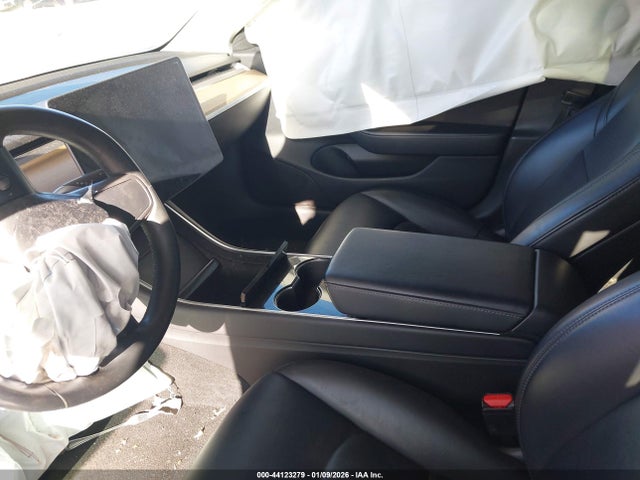 2018 TESLA MODEL 3 5YJ3E1EA3JF025757 Photo 4