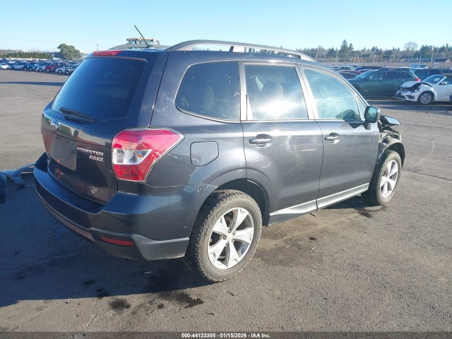 Subaru Forester 2.5i Premium 2015 JF2SJADC1FH596019 Image 4