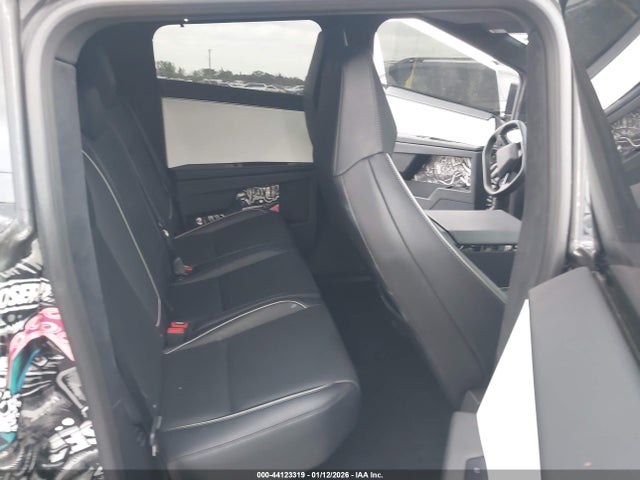 Продажа на аукционе авто 2024 Tesla Cybertruck All-wheel Drive, vin: 7G2CEHED4RA000603, номер лота: 44123319