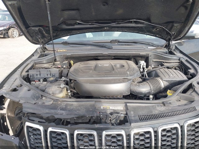 1C4RJFBG0JC450703 Jeep Grand Cherokee Limited 4x4