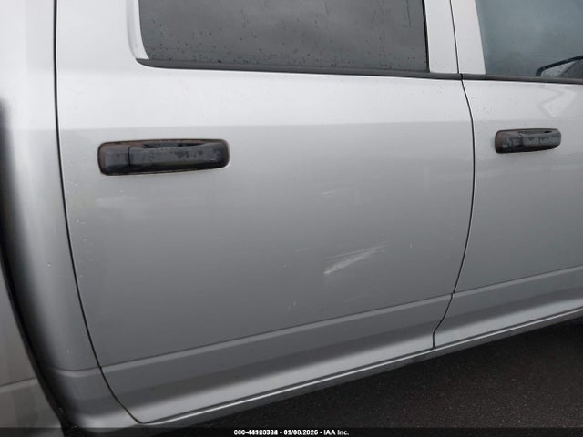 1C6RR7KG8KS614177 RAM 1500 Classic Tradesman 4x4 5&#039;7 Box