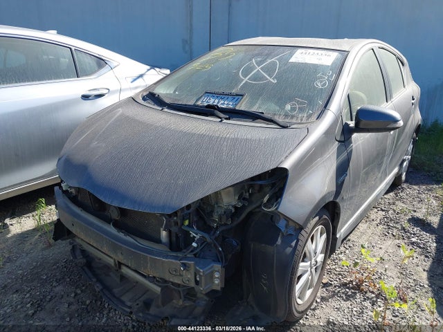 JTDKDTB35H1598517 Toyota Prius C Two
