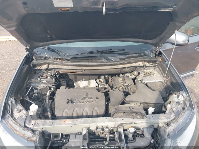 2019 MITSUBISHI OUTLANDER JA4AZ3A34KZ045634 Photo 9