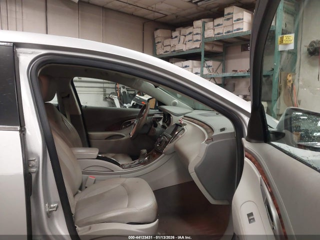 44123431 :رقم المزاد ، 1G4GD5ER8CF305363 vin ، 2012 Buick Lacrosse Premium 1 Group مزاد بيع