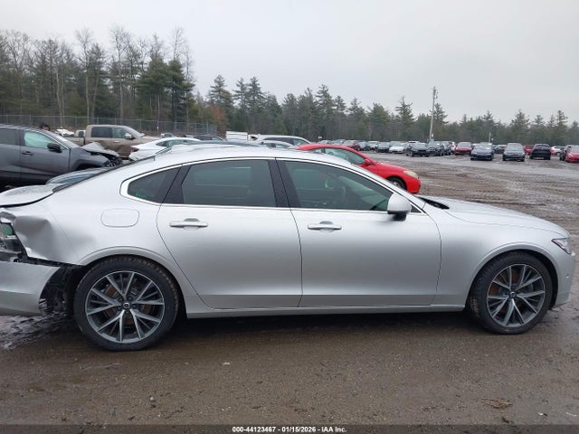 Volvo S90 T6 Momentum 2017 YV1A22MK7H1015259 Image 13