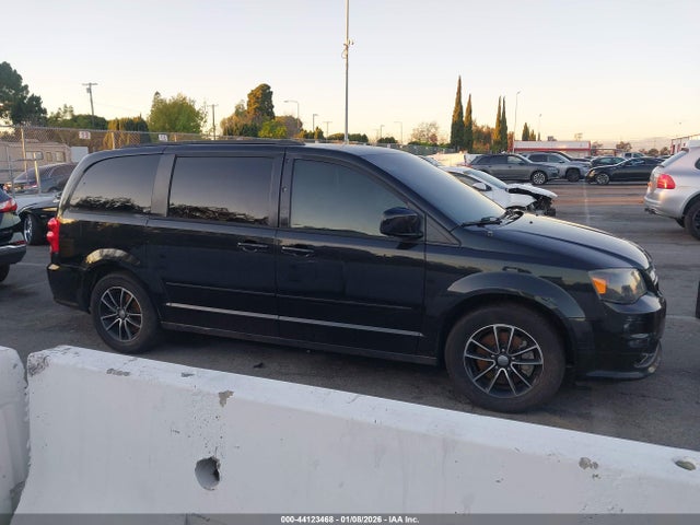 2C4RDGEGXHR673017 Dodge Grand Caravan Gt