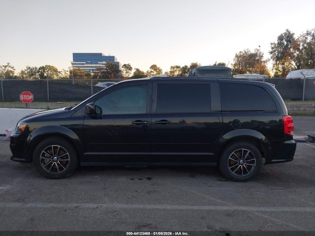2C4RDGEGXHR673017 Dodge Grand Caravan Gt