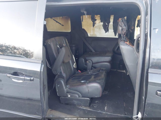 2C4RDGEGXHR673017 Dodge Grand Caravan Gt