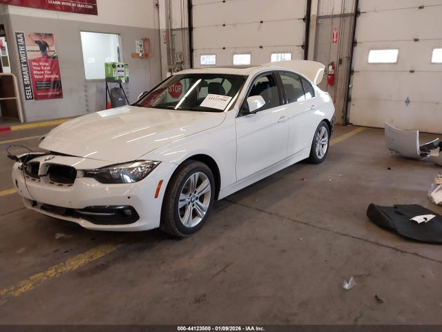 Aukcja sprzedaży 2017 Bmw 328d, vin: WBA8E5C54HK388730, numer aukcji: 44123500