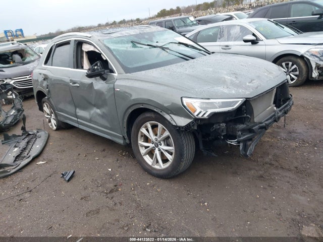 2022 AUDI Q3 WA1EECF3XN1094555 Photo 0