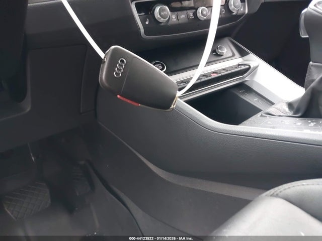 2022 AUDI Q3 WA1EECF3XN1094555 Photo 10