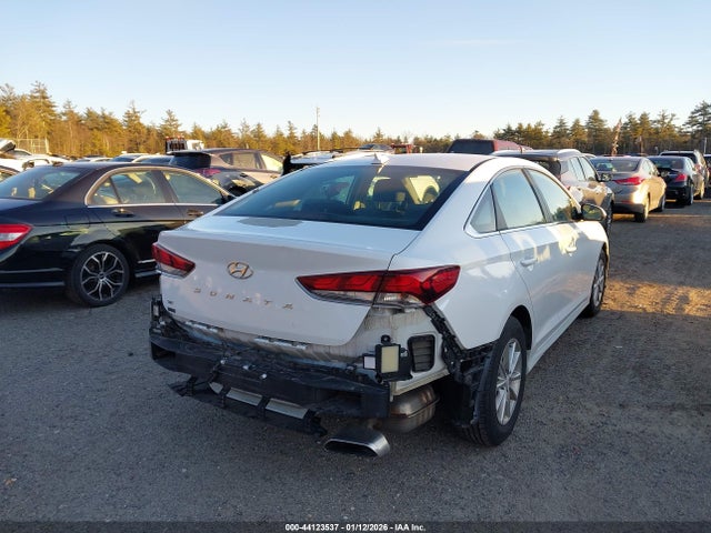 Hyundai SONATA SE 2018 5NPE24AF8JH623669 Image 4