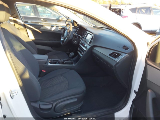 Hyundai SONATA SE 2018 5NPE24AF8JH623669 Image 5