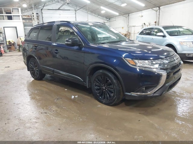2020 MITSUBISHI OUTLANDER JA4AZ3A37LZ040669 Photo 0