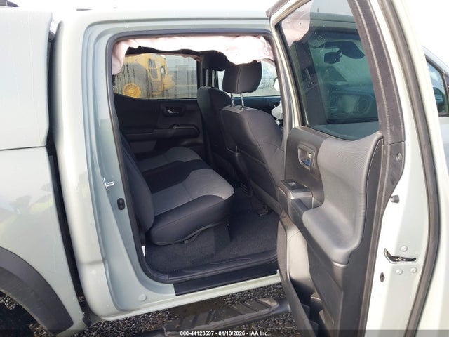 3TMCZ5AN9NM492896 Toyota Tacoma Trd Off Road