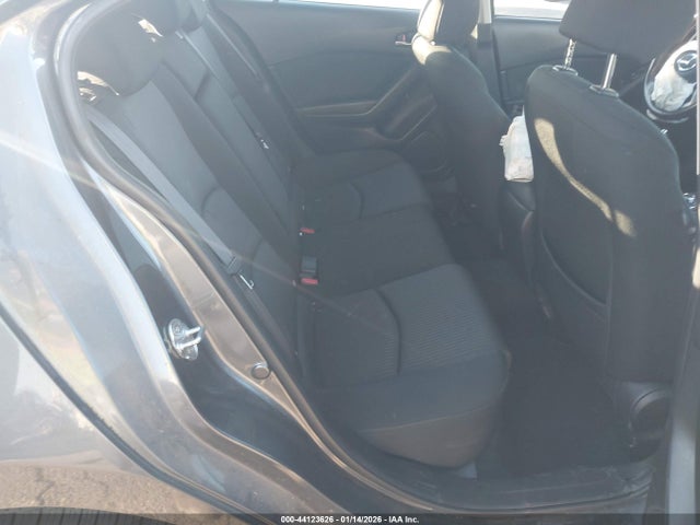 3MZBM1L70GM324498 Mazda Mazda3 I Touring