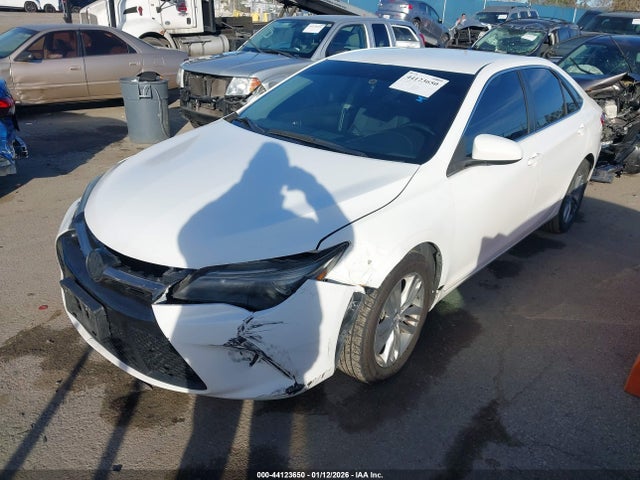 4T1BF1FK4HU299496 Toyota CAMRY SE