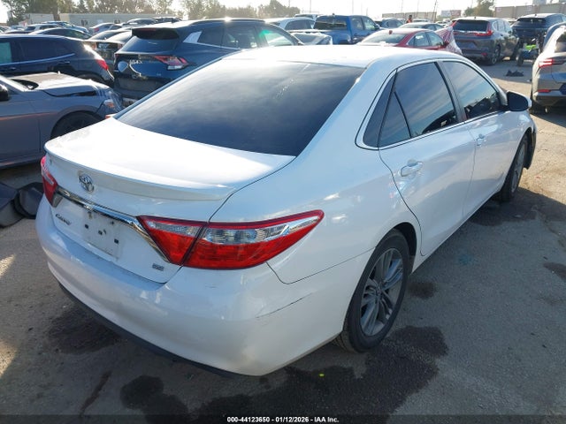 4T1BF1FK4HU299496 Toyota CAMRY SE