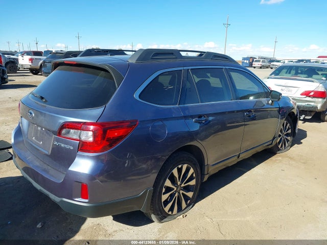 Subaru Outback 2.5i Limited 2015 4S4BSBLC1F3235014 Image 4