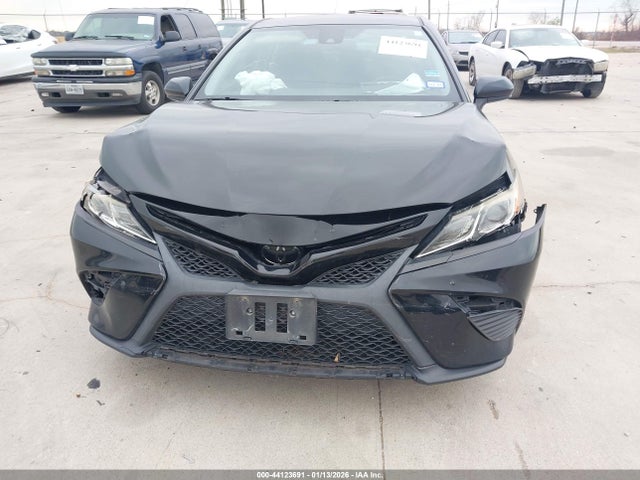 4T1G11AK8LU877555 Toyota CAMRY SE