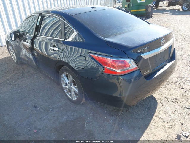 2015 NISSAN ALTIMA 1N4AL3AP4FN905173 Photo 2