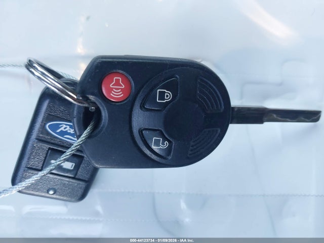 1FMCU9GX7GUC66848 Ford ESCAPE SE