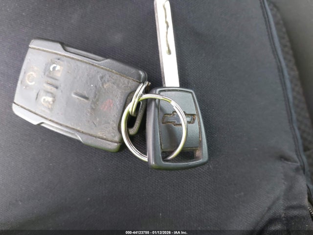 1GCVKREC3EZ121552 Chevrolet Silverado 1500 2lt