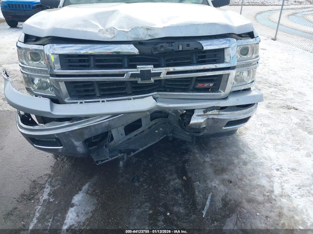 1GCVKREC3EZ121552 Chevrolet Silverado 1500 2lt