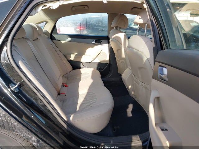 5NPE24AF0FH187133 Hyundai SONATA SE