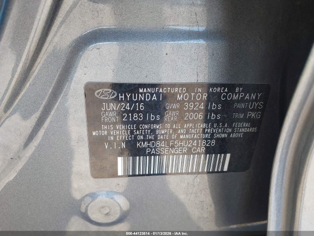 KMHD84LF5HU241828 Hyundai ELANTRA SE