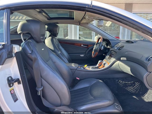 2009 MERCEDES-BENZ SL 550 WDBSK71F79F150775 Photo 4