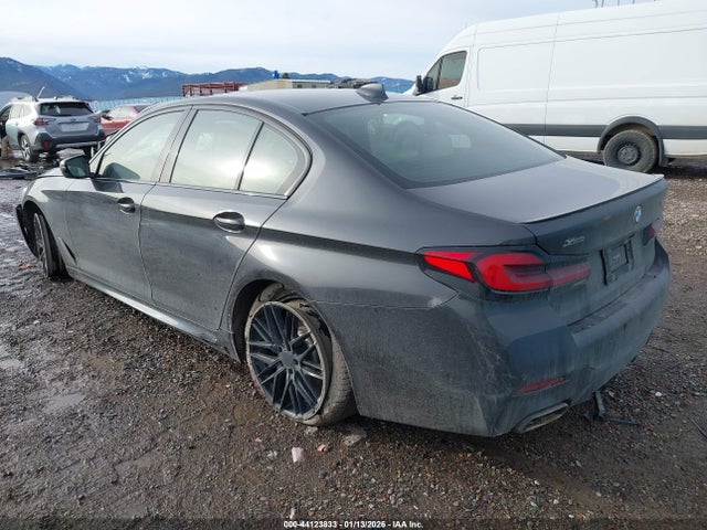 2021 BMW M550I WBA13BK02MCG07493 Photo 2