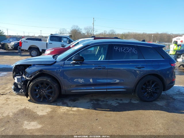 Продажа на аукционе авто 2022 Lincoln Corsair Standard, vin: 5LMCJ1D91NUL35947, номер лота: 44123846