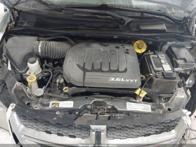 44123850 :رقم المزاد ، 2C4RDGCG4JR238888 vin ، 2018 Dodge Grand Caravan Sxt مزاد بيع