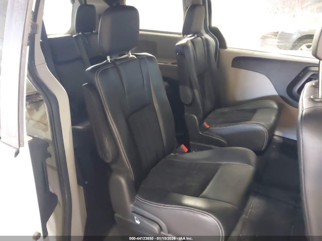 44123850 :رقم المزاد ، 2C4RDGCG4JR238888 vin ، 2018 Dodge Grand Caravan Sxt مزاد بيع