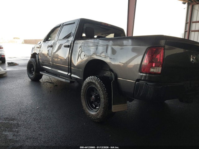 2015 RAM 2500 3C6UR5CL6FG659397 Photo 2