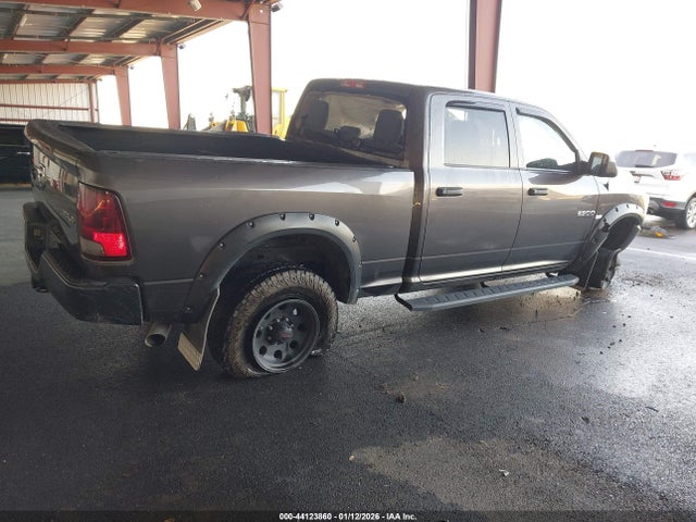2015 RAM 2500 3C6UR5CL6FG659397 Photo 3