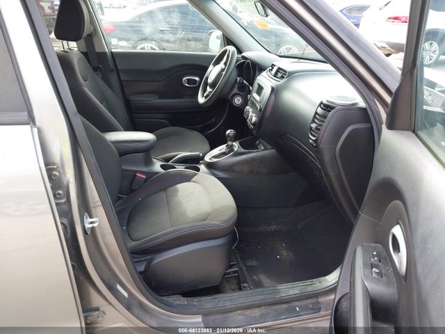 KIA Soul 2016 KNDJN2A25G7307828 Image 5
