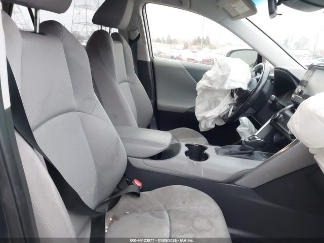 44123877 :رقم المزاد ، JTEAAAAH2MJ024310 vin ، 2021 Toyota Venza Le مزاد بيع