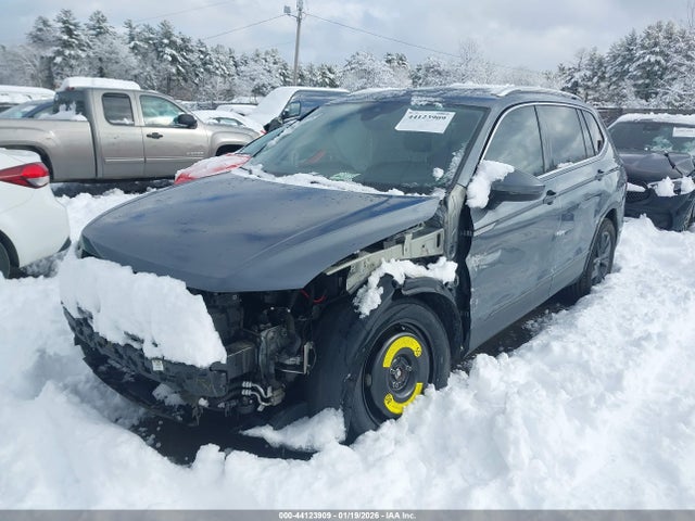 Продаж на аукціоні авто 2024 Volkswagen Tiguan 2.0t Se/2.0t Wolfsburg Edition, vin: 3VV2B7AX2RM049820, номер лоту: 44123909