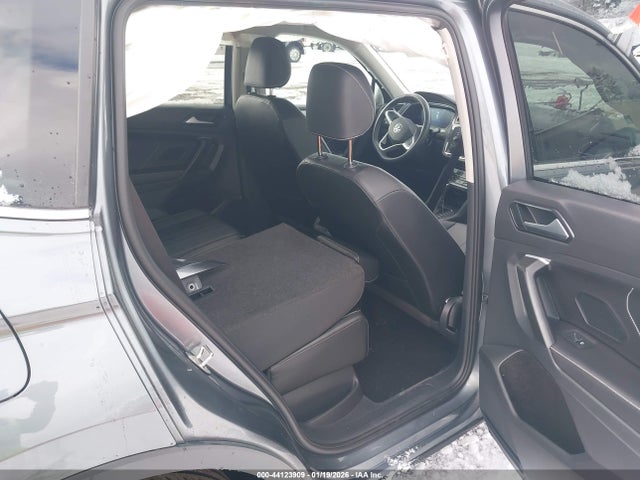 Продаж на аукціоні авто 2024 Volkswagen Tiguan 2.0t Se/2.0t Wolfsburg Edition, vin: 3VV2B7AX2RM049820, номер лоту: 44123909