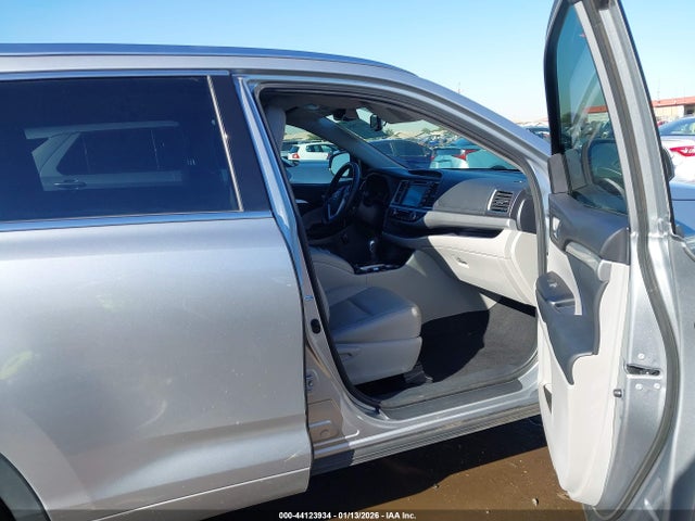 5TDKKRFH5FS040343 Toyota Highlander Xle V6