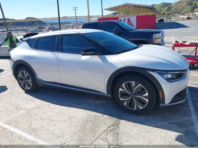 KIA EV6 LIGHT 2024 KNDC34LB0R5621375 Image 13