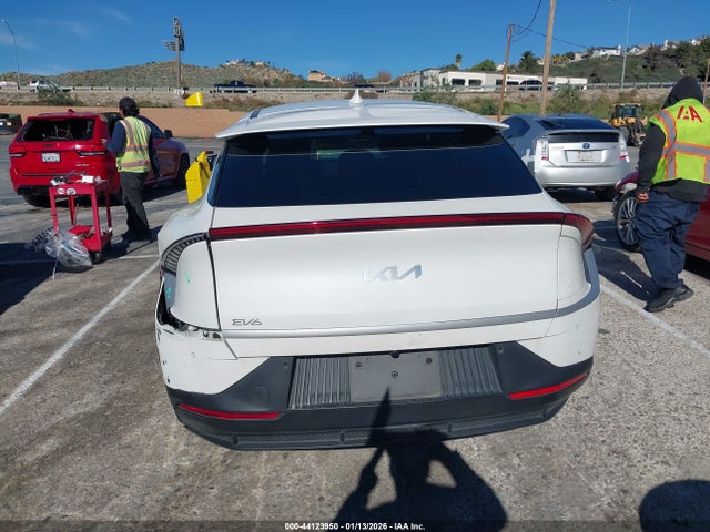 KIA EV6 LIGHT 2024 KNDC34LB0R5621375 Image 16