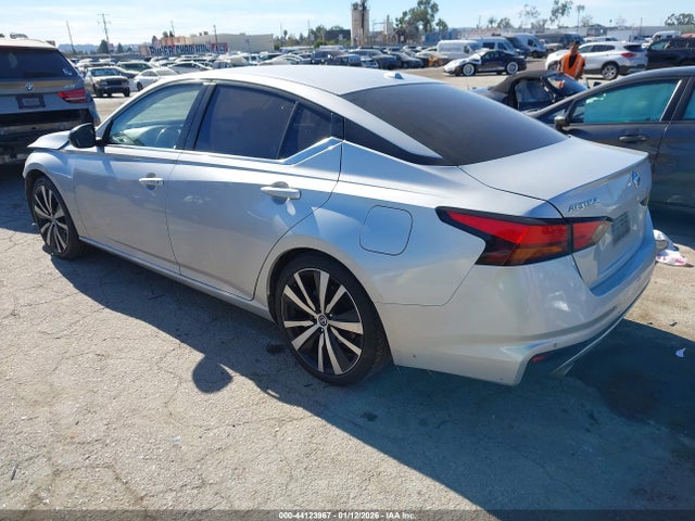1N4BL4CVXNN316830 Nissan Altima Sr Fwd