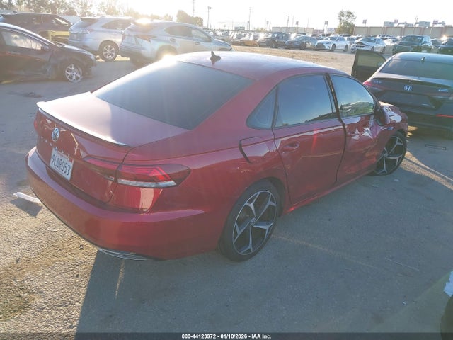 1VWMA7A36LC001718 Volkswagen Passat 2.0t R-line