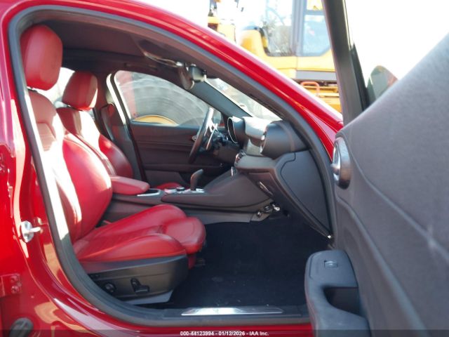 2023 ALFA ROMEO GIULIA ZARFANANXP7671245 Photo 4